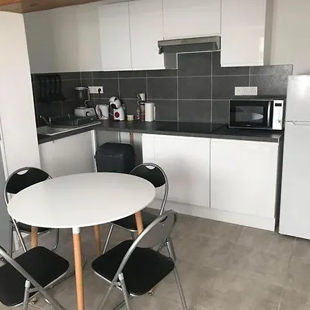 Neuf P3 50m2 * 尼姆